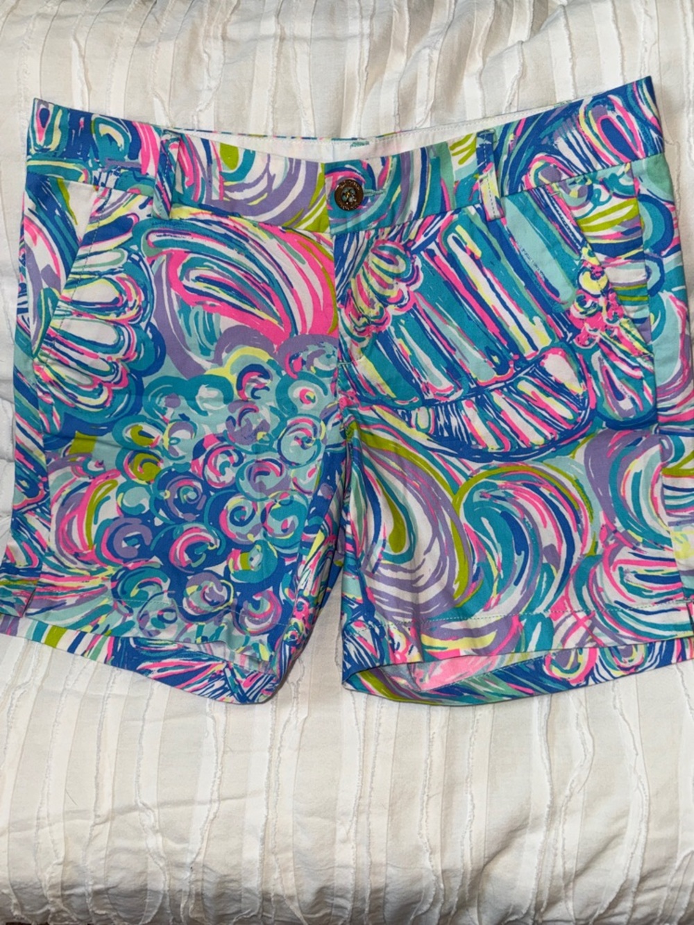 Lilly Pulitzer Jayne Bermuda Shorts Gilty Pleasure Size 4 7” Inseam Bright